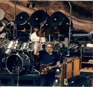952px-Jerry-Mickey_at_Red_Rocks_taken_08-11-87